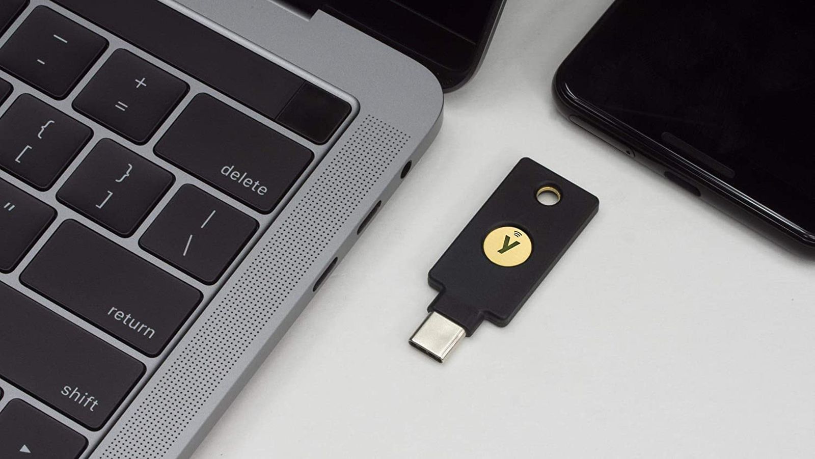 khoa bao mat iphone yubikey 5c nfc