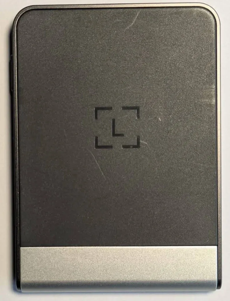 Mặt sau Ledger Flex nguyên gốc